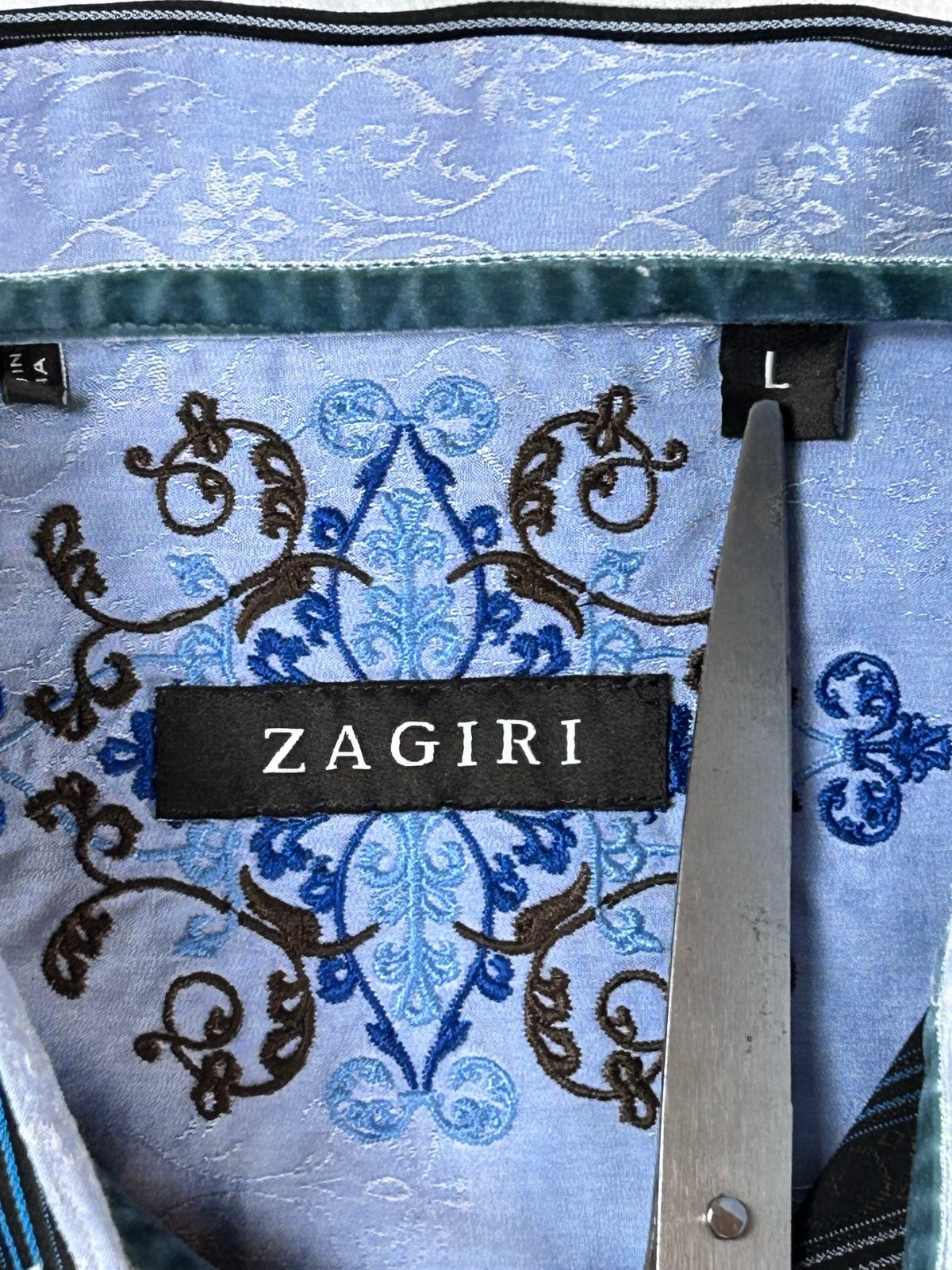 Zagiri Men's Long Sleeve Button-Up Shirt Large Black and Blue Striped